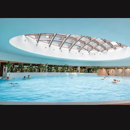 Hanza Tower Sunny 24 Spa & Jacussi & Pool
