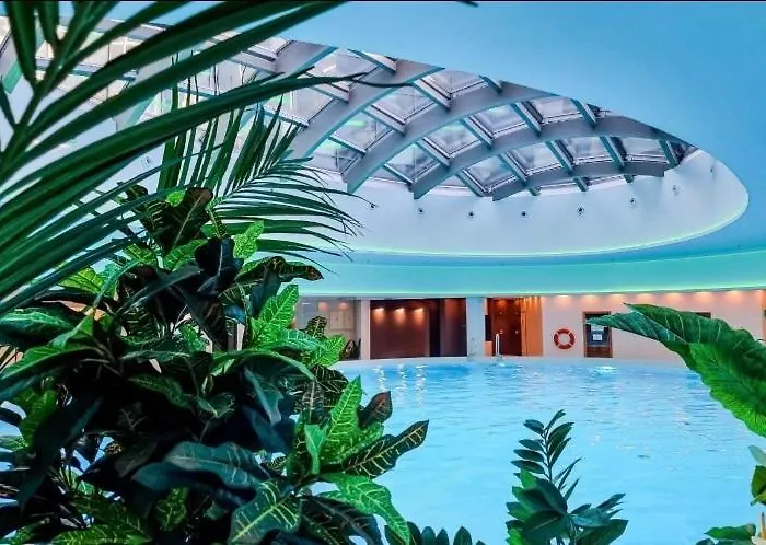 Hanza Tower Sunny 24 & Jacussi & Pool